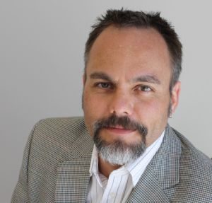 Robert Voigt Headshot (1)